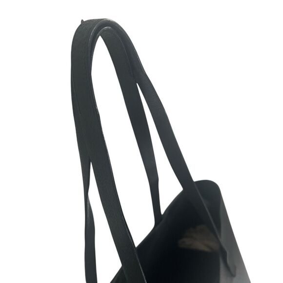 Gucci Women's Black Leather Tote Bag with Pouch Front Detail w Gucci logo Authen - Picture 4 of 12